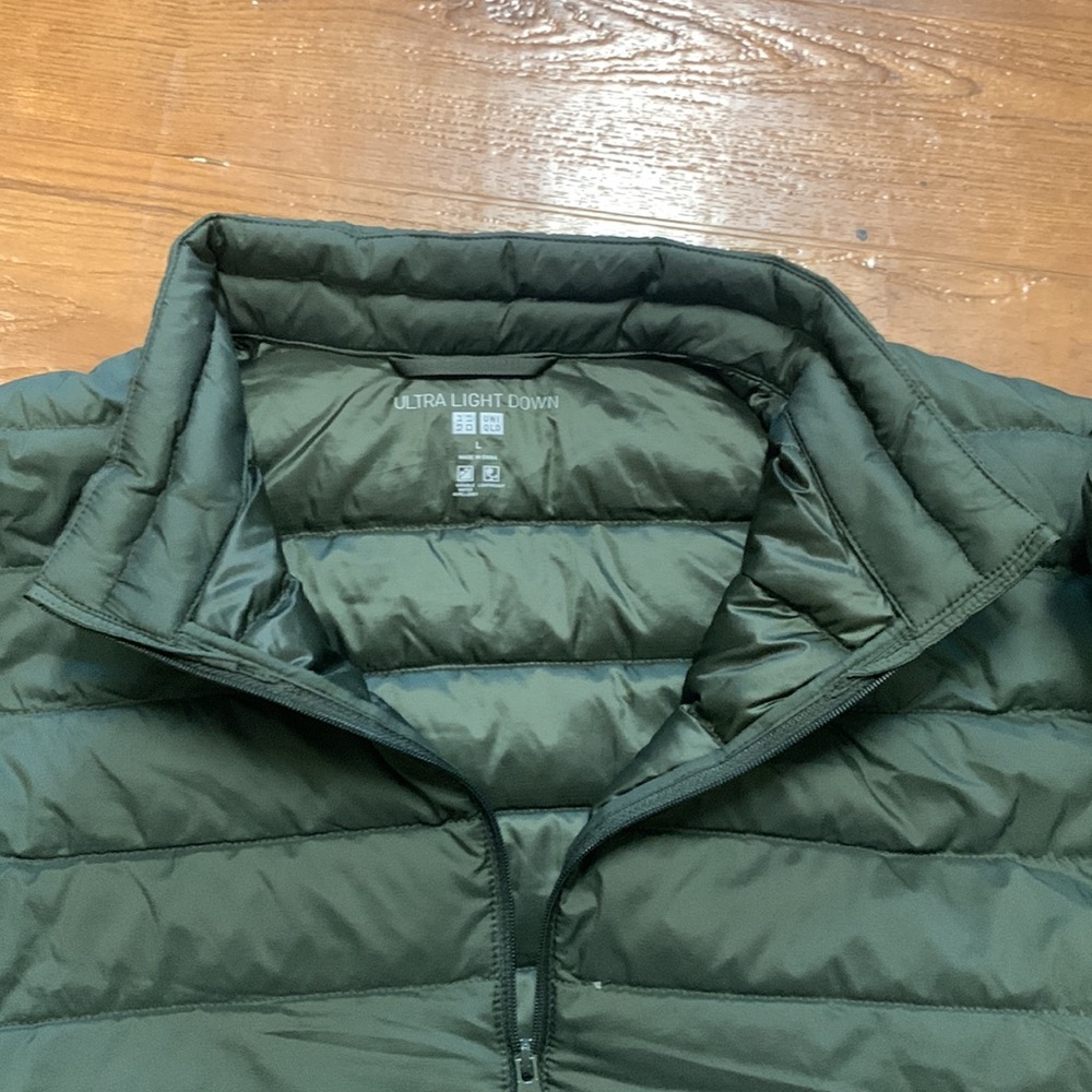Uniqlo Down Jacket - image 6